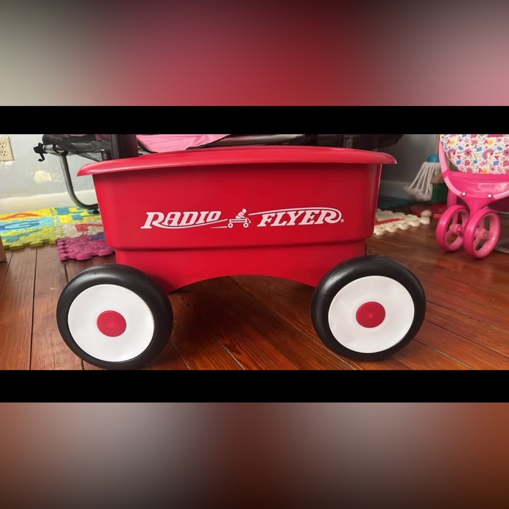 Radio Flyer Classic Red Kids Wagon
